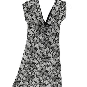 Weed Leaf Asymmetrical Hemmed Dress